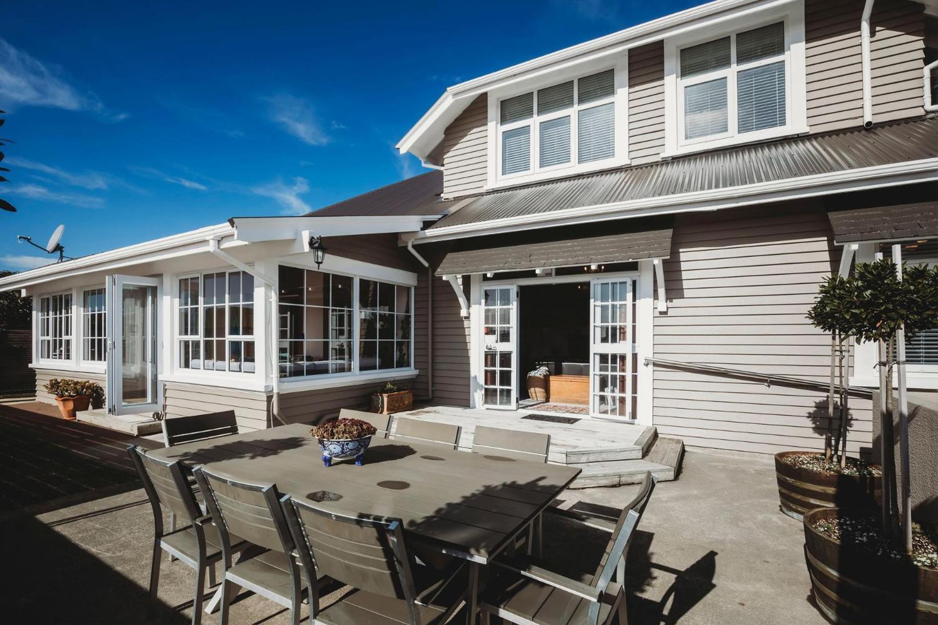 Timata Ora Sleeps 14 Villa New Plymouth Exterior photo